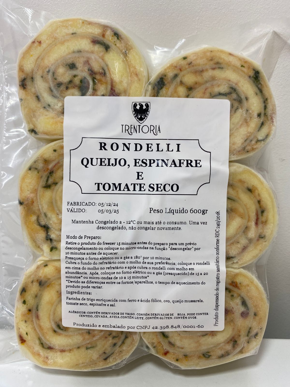 Queijo, espinafre e tomate seco III.jpg